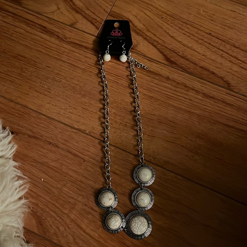 Paparazzi necklaces and earrings